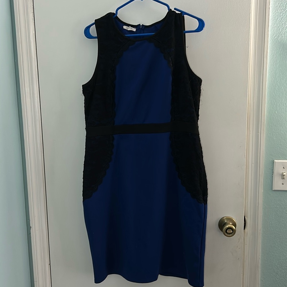 Maurices xl Royal blue dress with black lace sides.